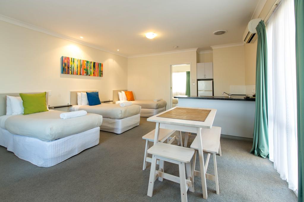 Lincoln Cottage Motor Inn Wagga Wagga Exterior photo