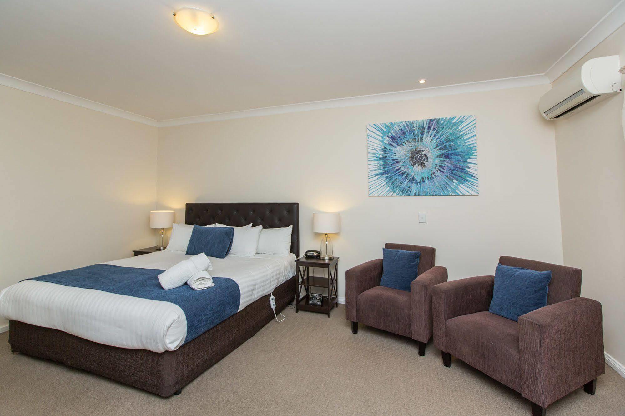 Lincoln Cottage Motor Inn Wagga Wagga Exterior photo